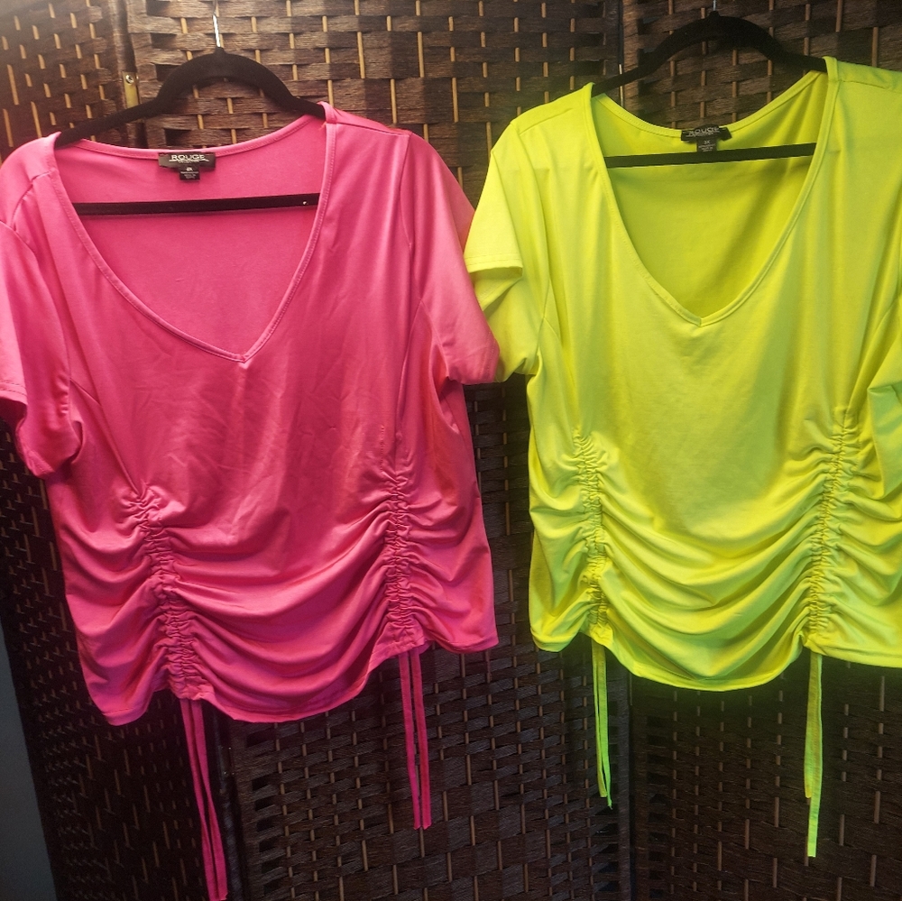2 crop tops